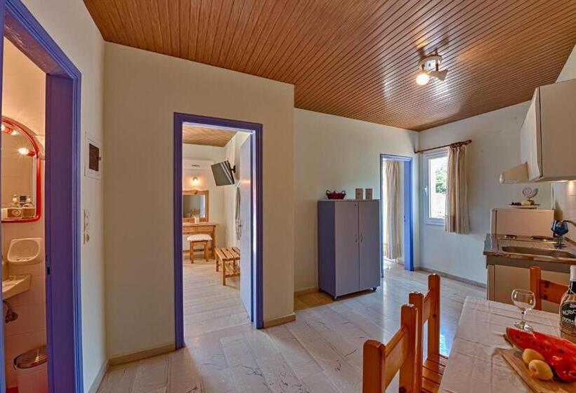 Anemos Studios & Apartments