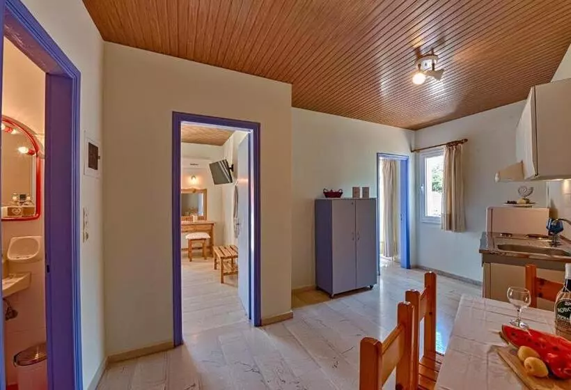 Anemos Studios & Apartments