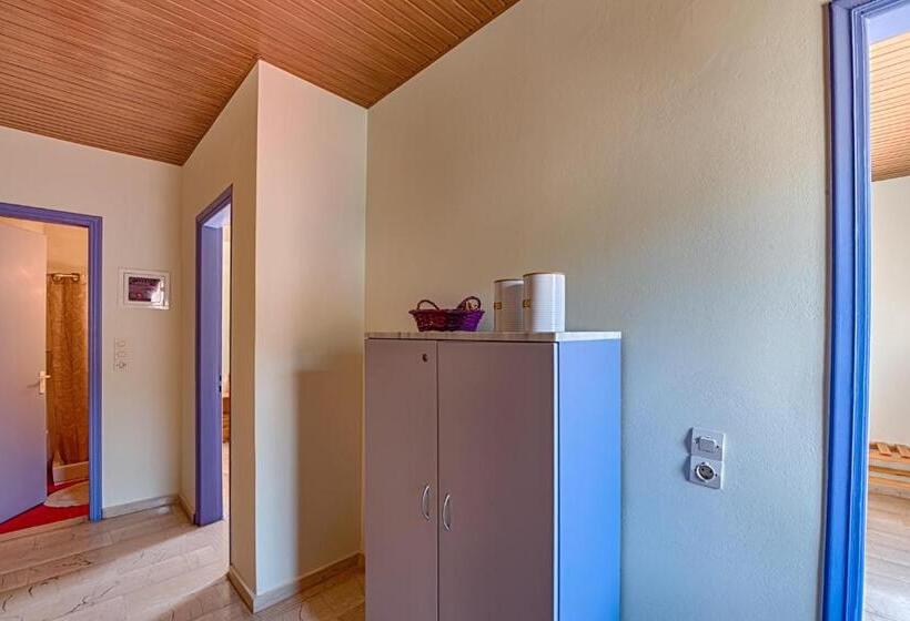 Anemos Studios & Apartments