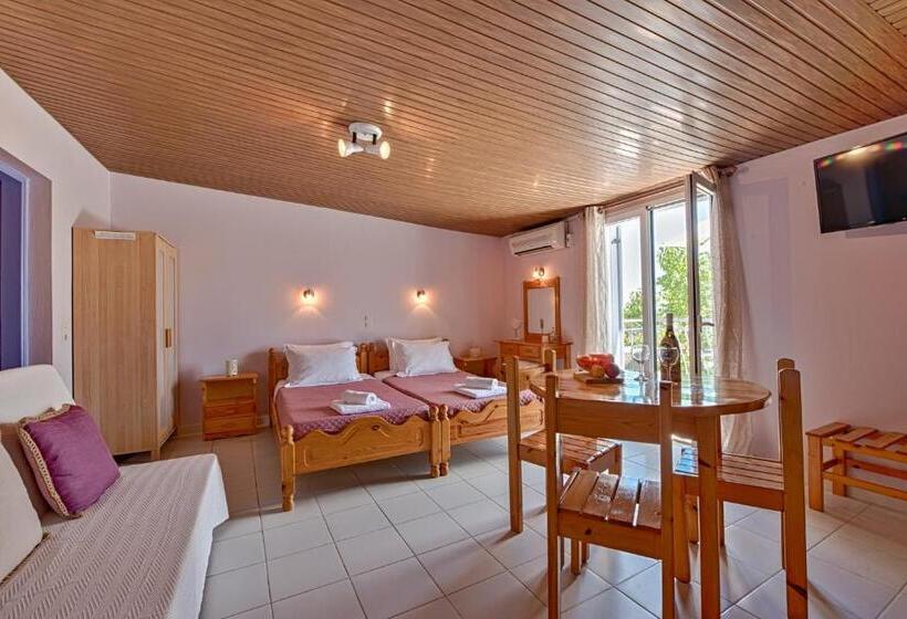 Anemos Studios & Apartments