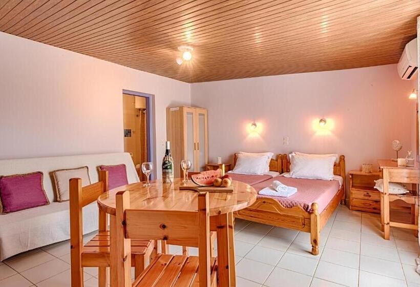 Anemos Studios & Apartments