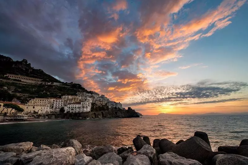 تختخواب و صبحانه Amalfi Luxury House
