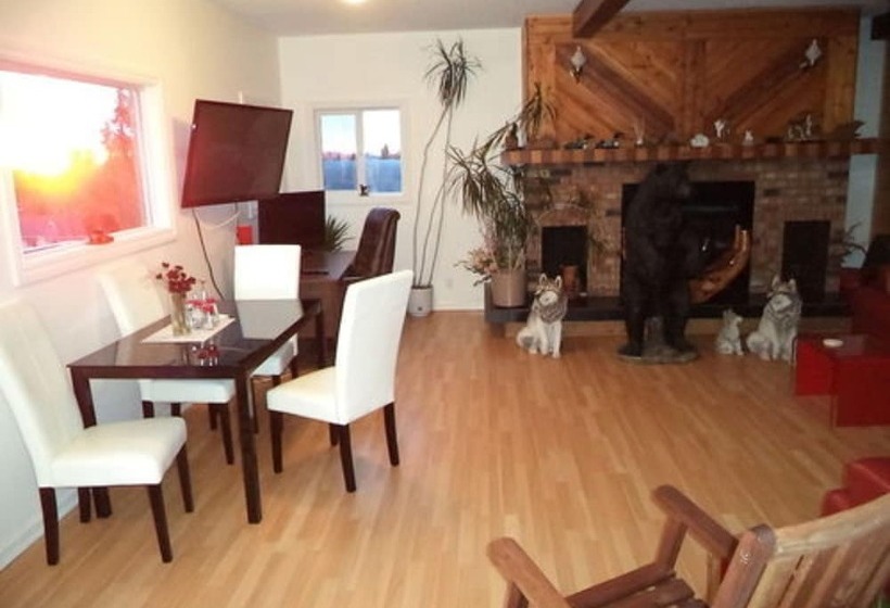 تختخواب و صبحانه Enchanted Rainforest Guesthouse