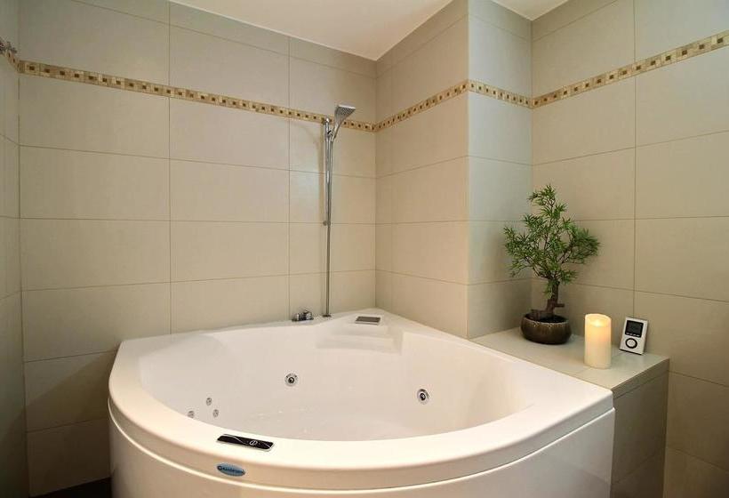 Assia & Nathalie   Luxury B&b Marais