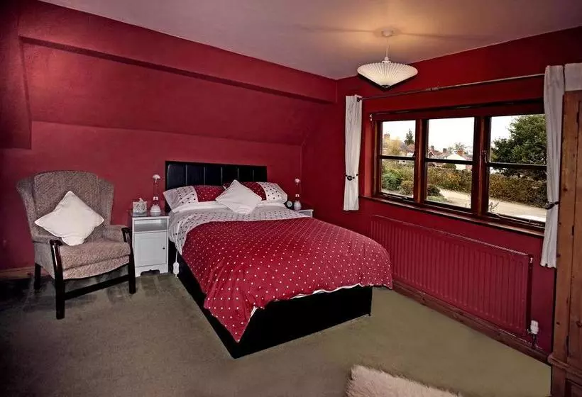 Castle Farmhouse Bed And Breakfast