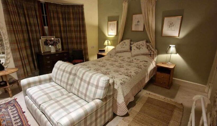 בית מלון כפרי Anzac Street B+bistro