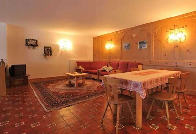 ホテル Baita Della Luna