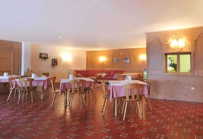 ホテル Baita Della Luna