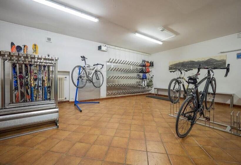 ホテル Baita Della Luna