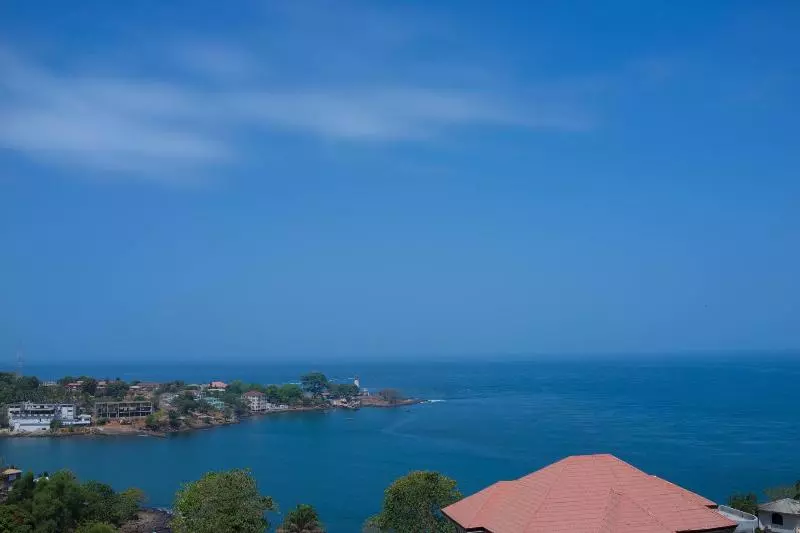 هتل Bintumani
