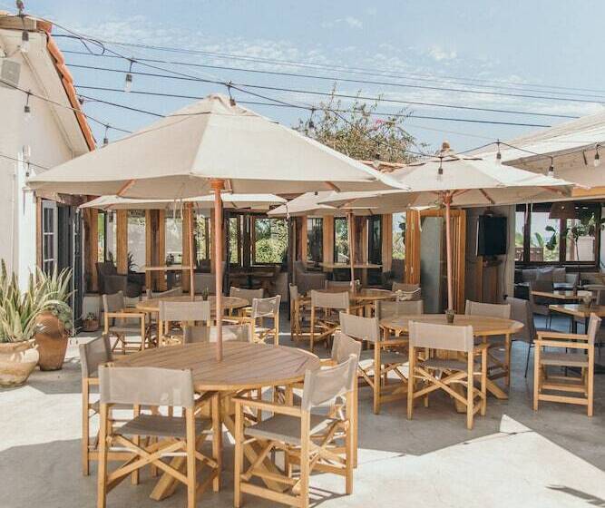 בית מלון כפרי Calamigos Guest Ranch And Beach Club