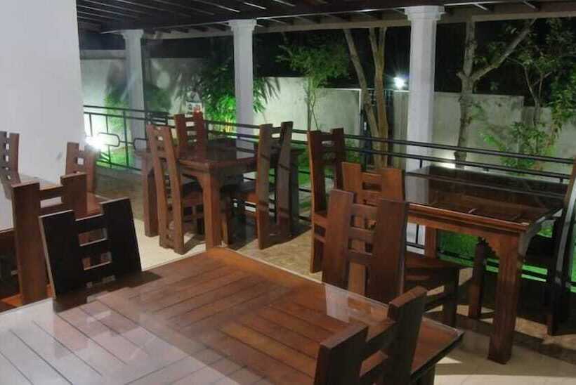 New Hotel Elephant Park