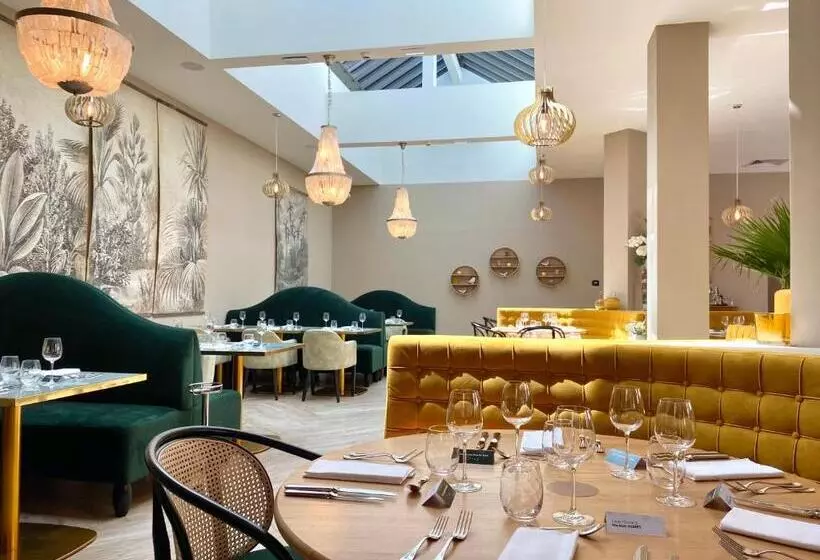 ホテル Hôtel Spa Marotte