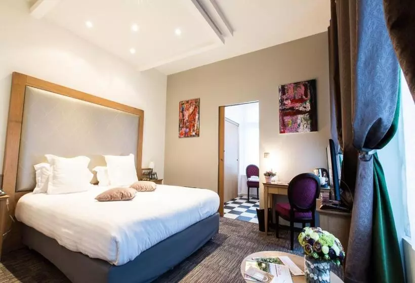 ホテル Hôtel Spa Marotte
