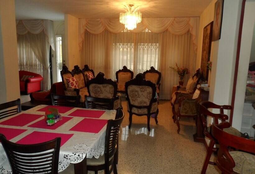 Hotel Suites & Aparments By Goya