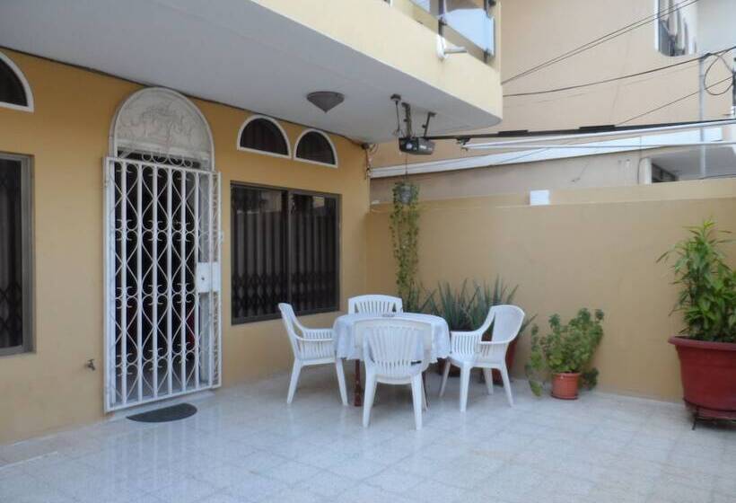 Hotel Suites & Aparments By Goya