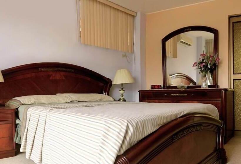 Hotel Suites & Aparments By Goya