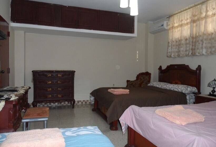 Hotel Suites & Aparments By Goya