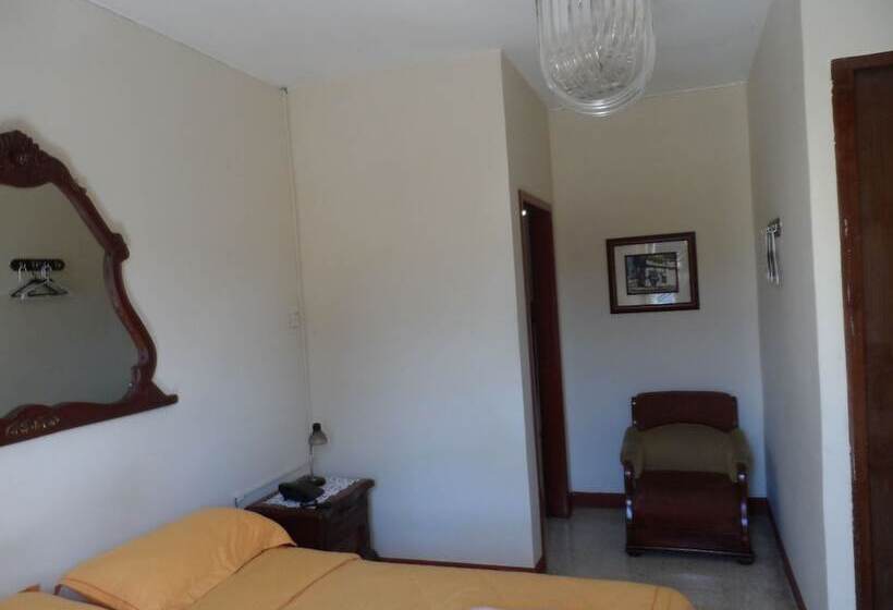 Hotel Suites & Aparments By Goya