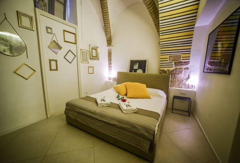 Little Italy Hostel Ex Chiesa S Donato