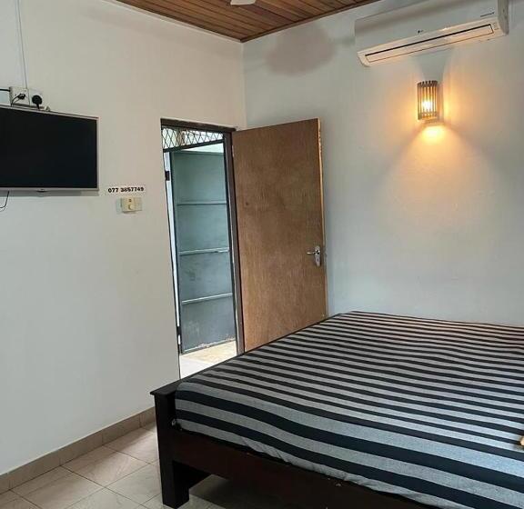 New Hotel Elephant Park