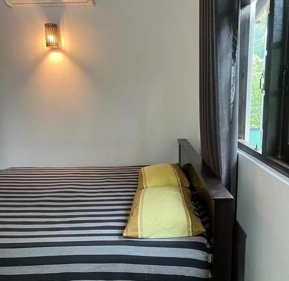 New Hotel Elephant Park