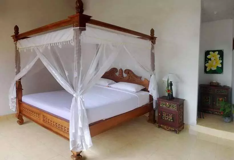 ペンション Karang Sari Guesthouse & Restaurant