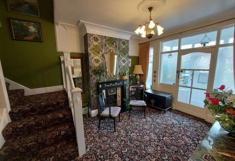 膳宿费 The Hilary Guest House