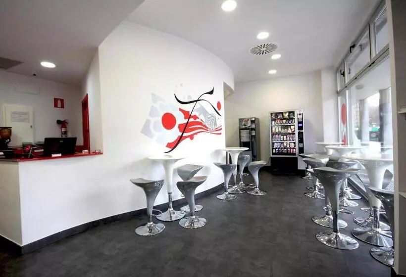 Botxo Gallery   Hostel