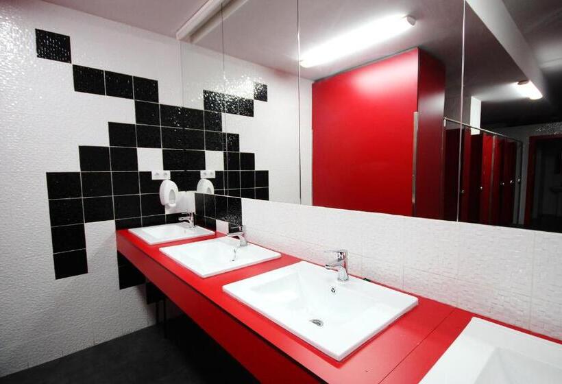 Botxo Gallery   Hostel