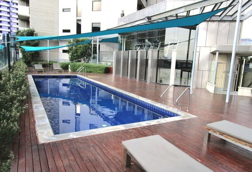 Harbour Escape Apartments