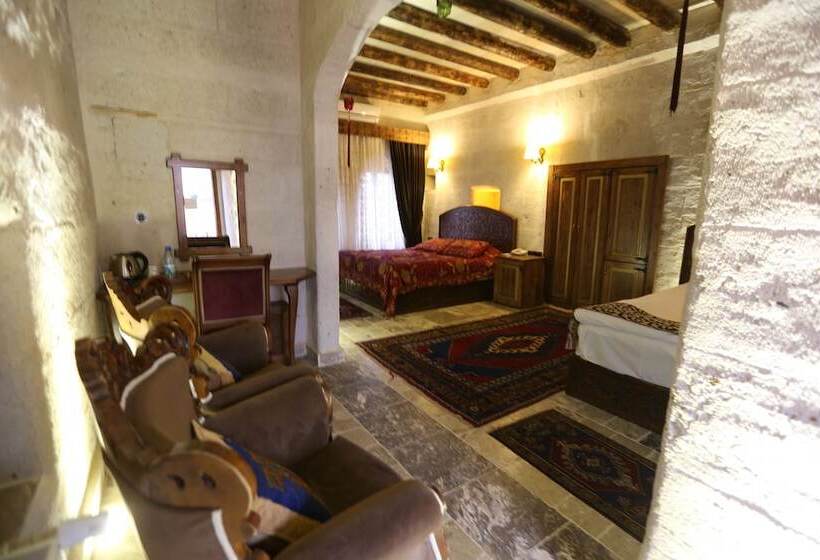 هتل Avanos Suites