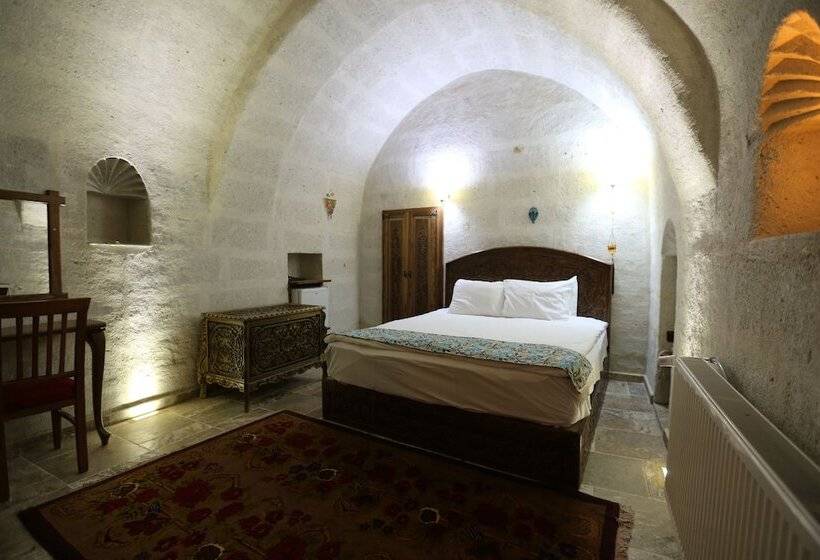 هتل Avanos Suites