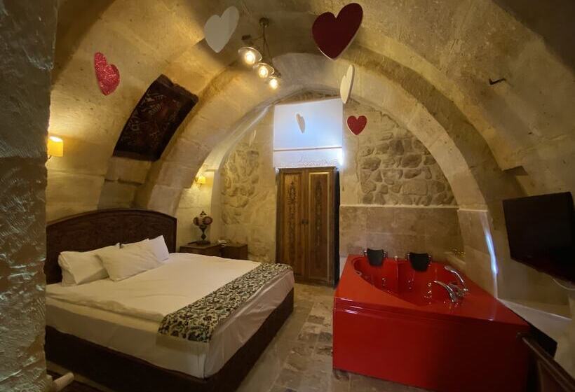 هتل Avanos Suites