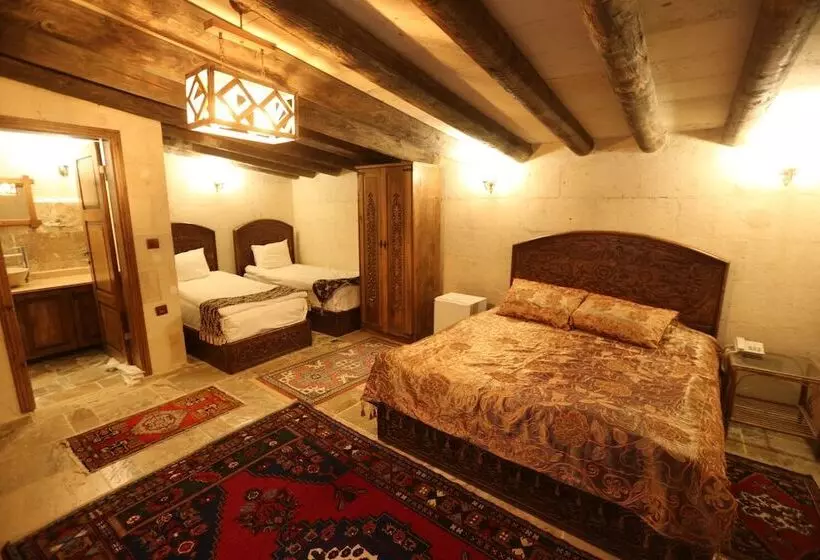 ホテル Avanos Suites