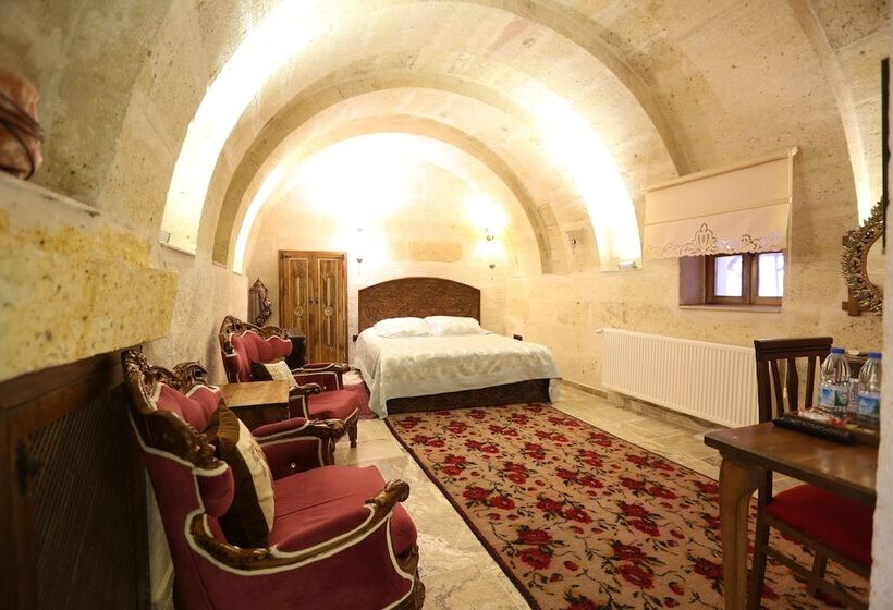 هتل Avanos Suites