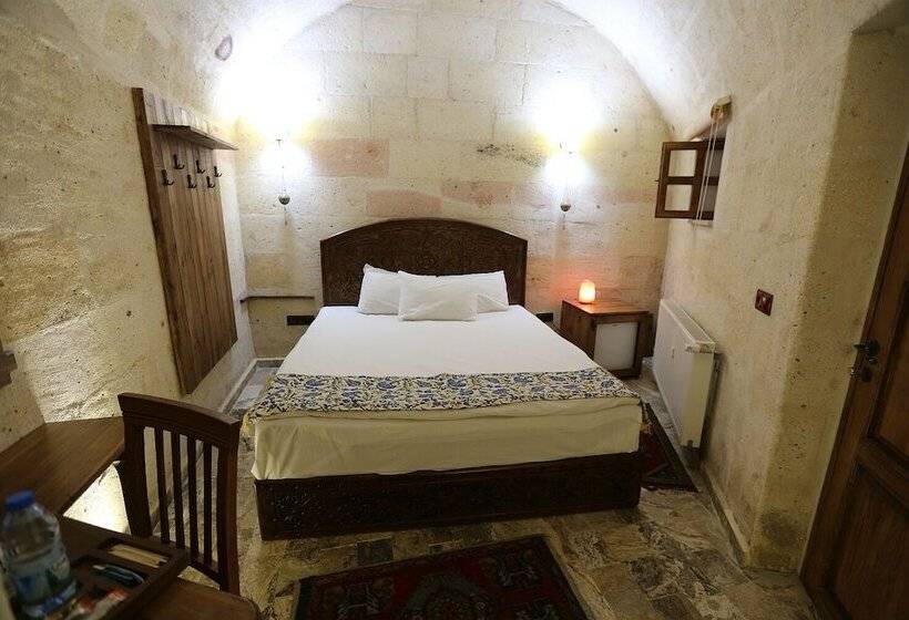 هتل Avanos Suites