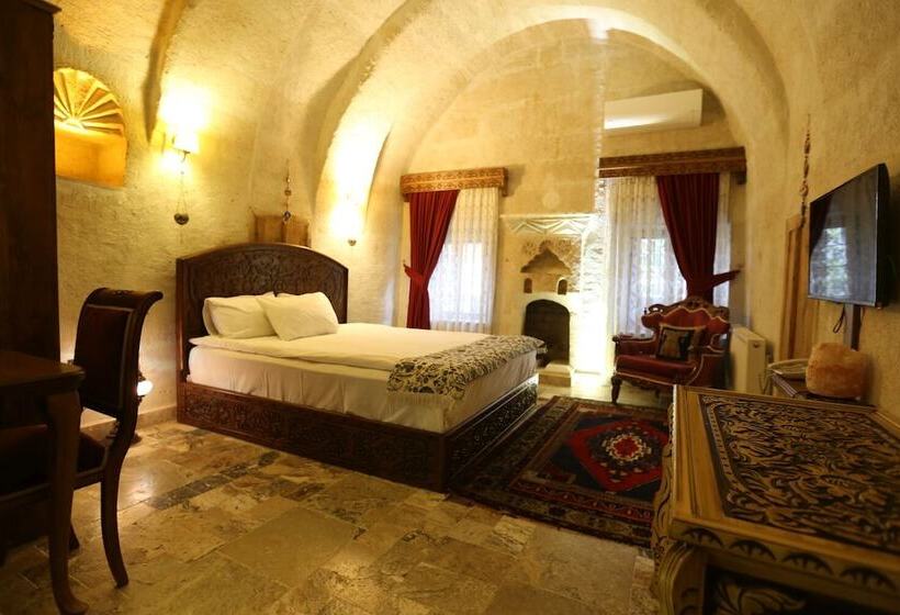 هتل Avanos Suites