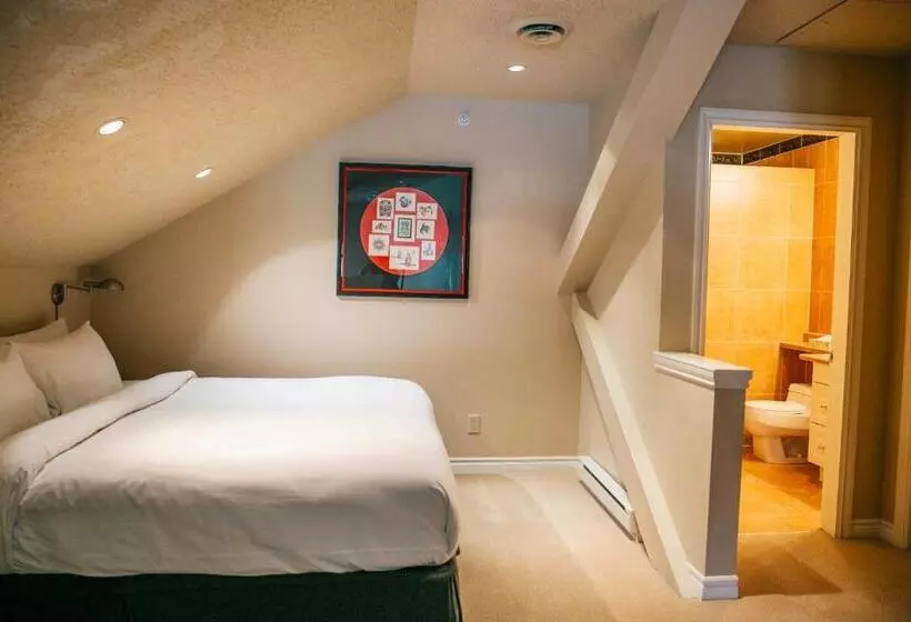 هتل Carleton Lodge