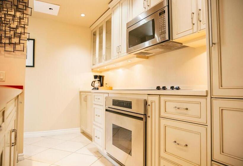 ホテル Carleton Lodge