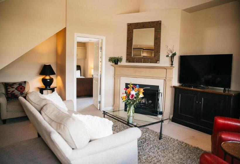 ホテル Carleton Lodge