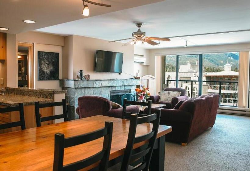 ホテル Carleton Lodge