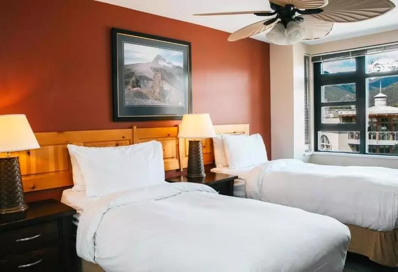 هتل Carleton Lodge