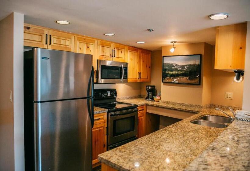 ホテル Carleton Lodge