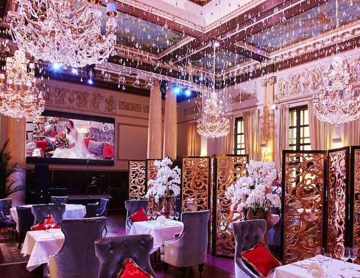 Majestic Boutique Hotel Deluxe