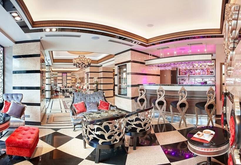 Majestic Boutique Hotel Deluxe