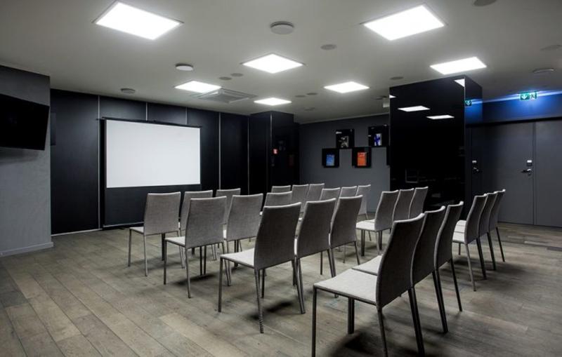 هتل Pullman Riga Old Town