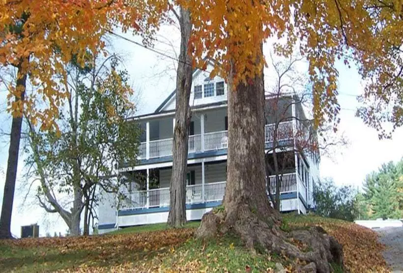 Locust Tree Bed And Breakfast Llc