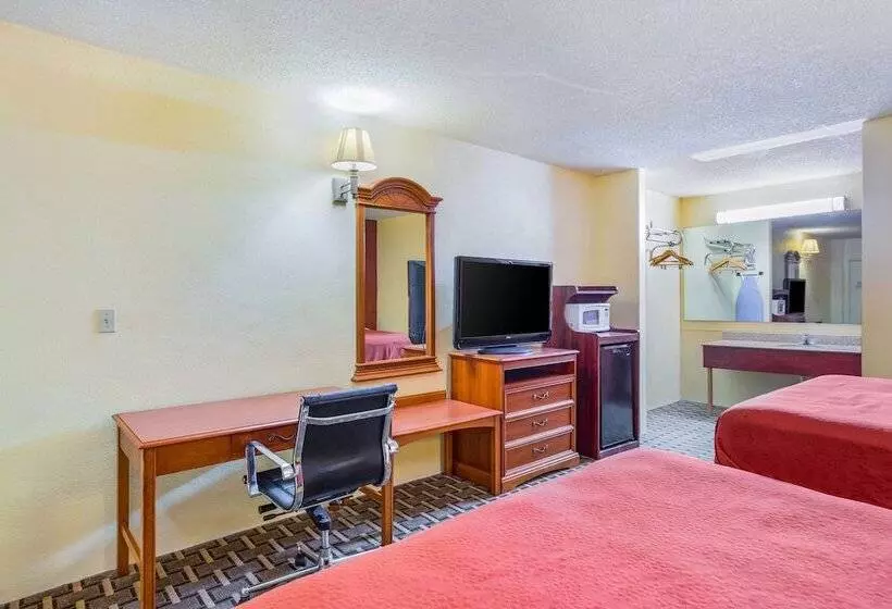 モーテル Rodeway Inn