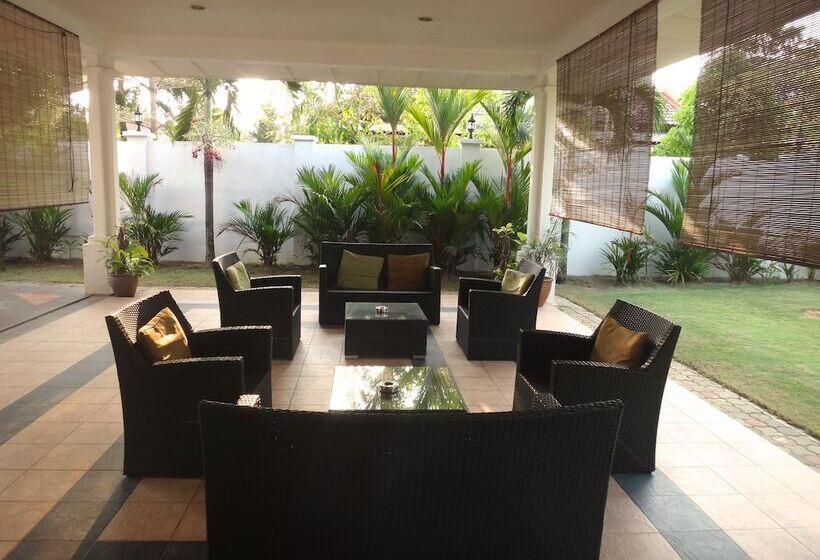 膳宿费 Rumah Putih Near Klia & Xiamen University